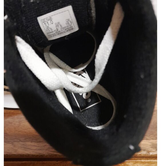 Little Kid's Black White High Top Vans Sneakers sz 11 - Picture 6 of 8